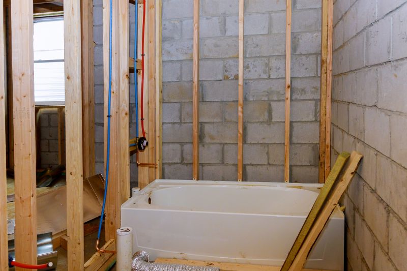 Top Bathtub Installation Companies in Mustang, OK
